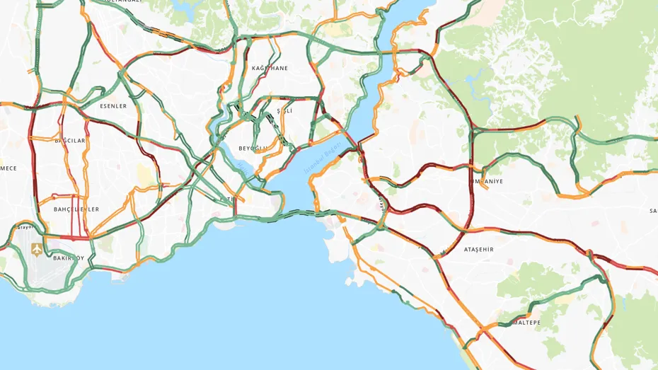 9 günlük ara tatilin bitmesinin ardından İstanbul'da trafik yoğunluğu yaşanıyor.