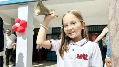 Ara tatillerin kaldırılması için çalışmalar devam ediyor. Bakan Tekin, öğrencilerin