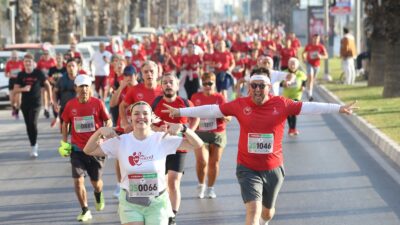 Ulu Önder Atatürk’ün anısına düzenlenen 31. Ata’dan Ana’ya Saygı Koşusu,