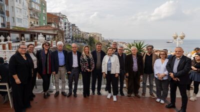 İzmir Büyükşehir Belediyesi'nin bu yıl 26’ncısını düzenlediği Barış Selçuk Gazetecilik