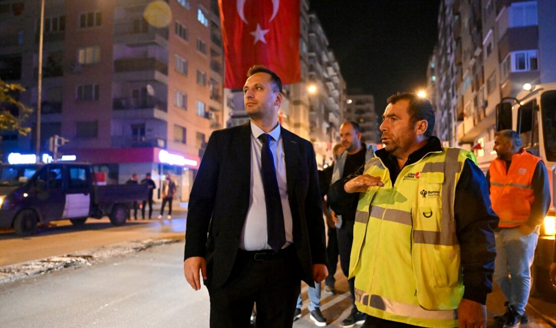 Bornova Belediye Başkanı Ömer Eşki, İZSU altyapı çalışmalarının ardından gece
