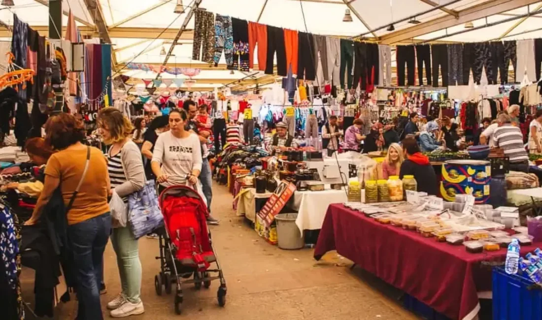İzmir’in en büyük semt pazarlarından biri olan Bostanlı Pazarı, yaşanan