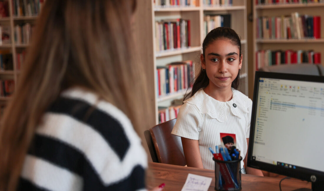 Buca Belediyesi’nin tarihi Ernest Balladur Köşkü’nde hizmete açtığı Cumhuriyet Kütüphanesi,