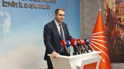 Güç, İzmir örgütünde yeni dönemi açıkladı: "16 komisyonla iktidara hazırlanıyoruz.