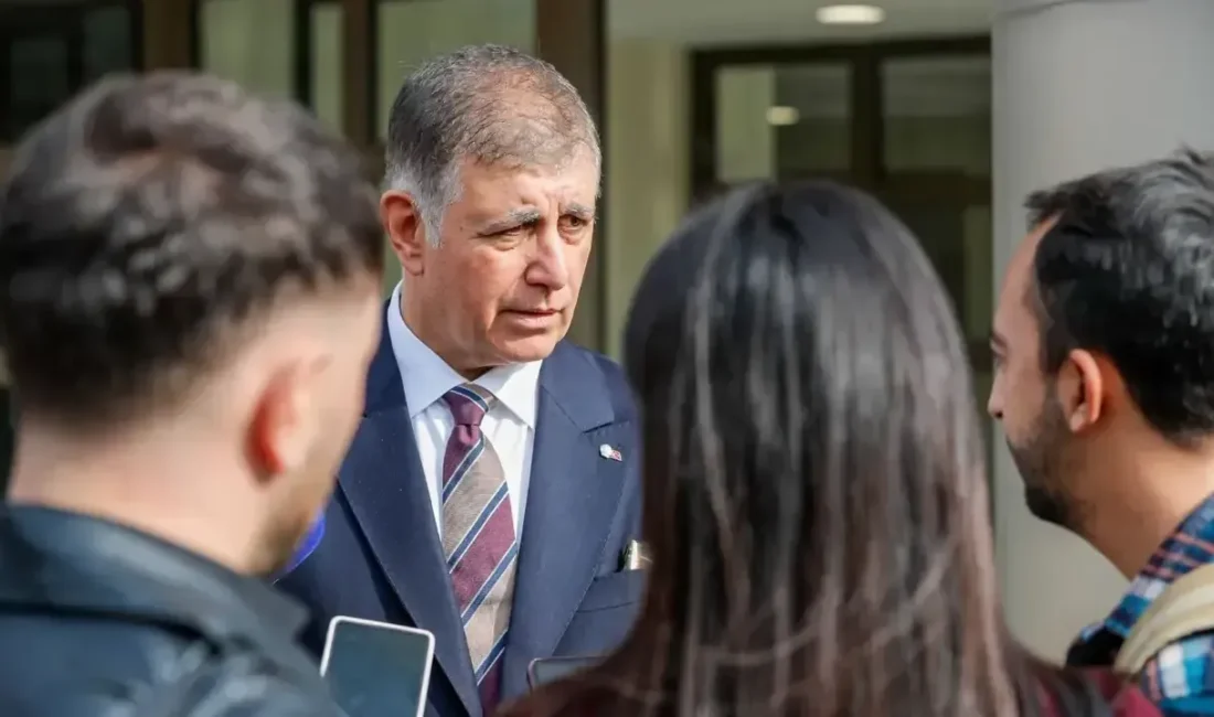 Başkan Tugay, Basmane’deki yeni ofisinin amacını açıkladı, “Kendim için değil,