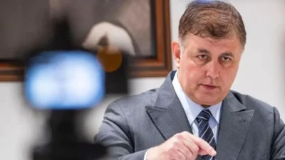 İzmir Büyükşehir Belediye Başkanı Dr. Cemil Tugay, bazı siyasi çevrelerin