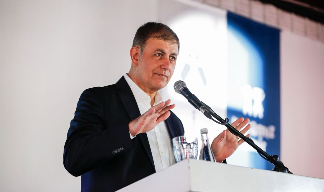 Başkan Tugay, 25 Kasım mesajında kadına yönelik şiddete karşı “susmayı