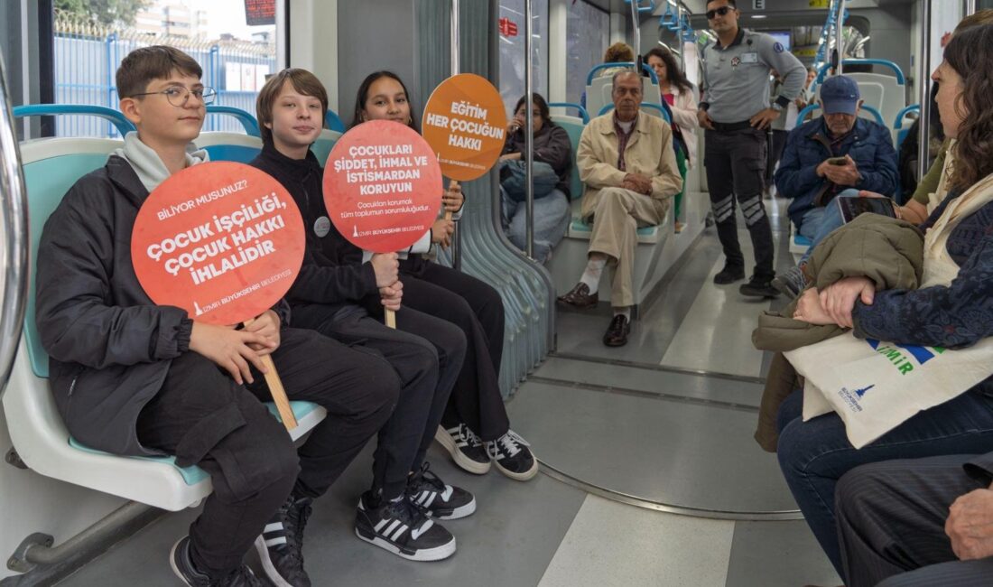 Dünya Çocuk Hakları Günü’nde metro, tramvay ve vapura binen Çocuk