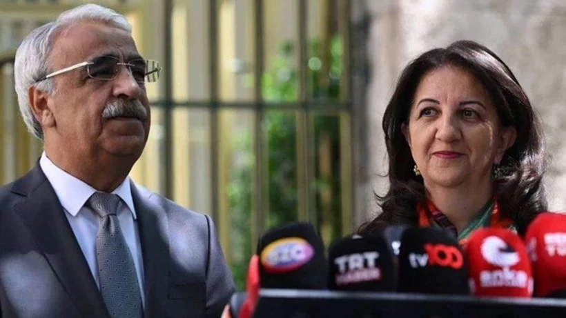 DEM Parti Heyeti İmralı’ya gidiyor! Tarih netleşti DEM Parti İmralı Heyeti’nin 3 Kasım’da terör örgütü PKK lideri