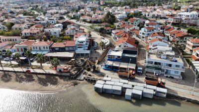 İzmir’de dün akşam saatlerinden itibaren başlayan yağışlar Karaburun, Foça, Çeşme