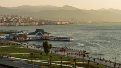 İzmir’de hafta sonu güneşli ve ılık bir hava bekleniyor. Açık