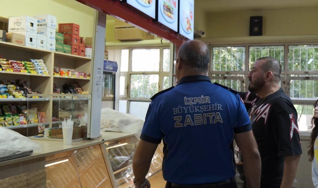 İzmir Büyükşehir Belediyesi Zabıta ekipleri, öğrencilerin sağlığı ve güvenliği için