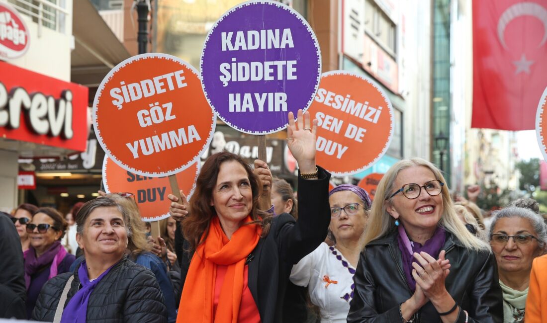 Karşıyaka Belediyesi, 25 Kasım Kadına Yönelik Şiddete Karşı Uluslararası Mücadele