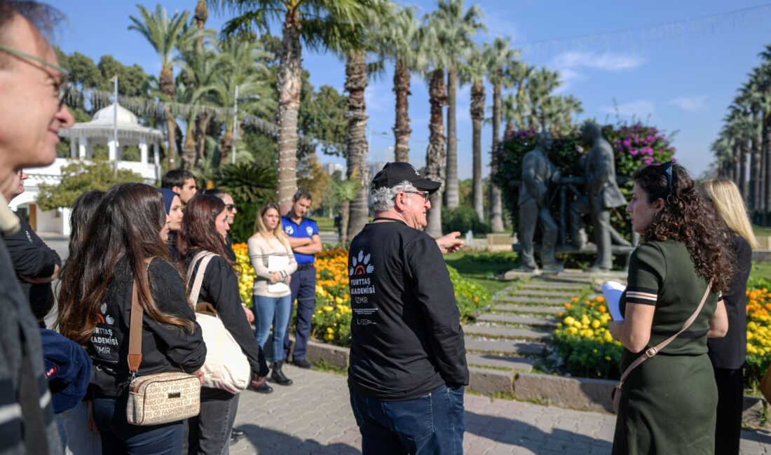 İzmir Büyükşehir Belediyesi, yerel demokrasinin güçlendirilmesi yönündeki adımlardan biri olarak