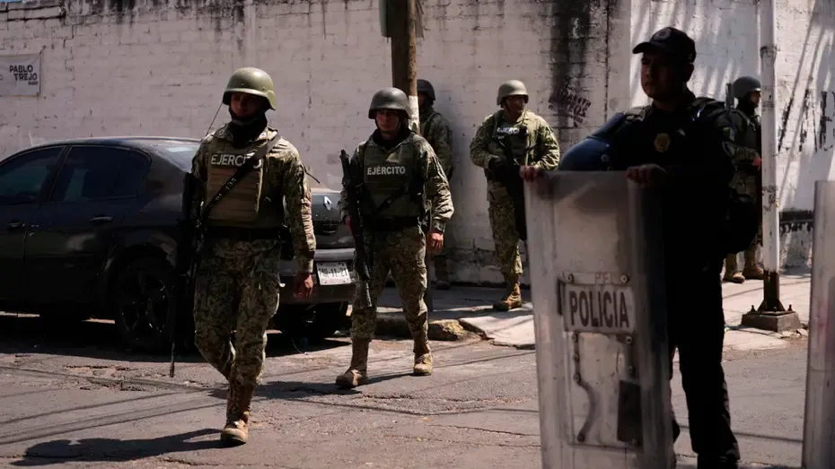 Meksika’nın orta kesimindeki Tula kentinde bir bara silahlı saldırı düzenlendi.