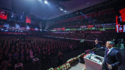 CHP’nin 39. Olağan Kurultayı ikinci gününe başladı. Kurultayda genel başkanlık