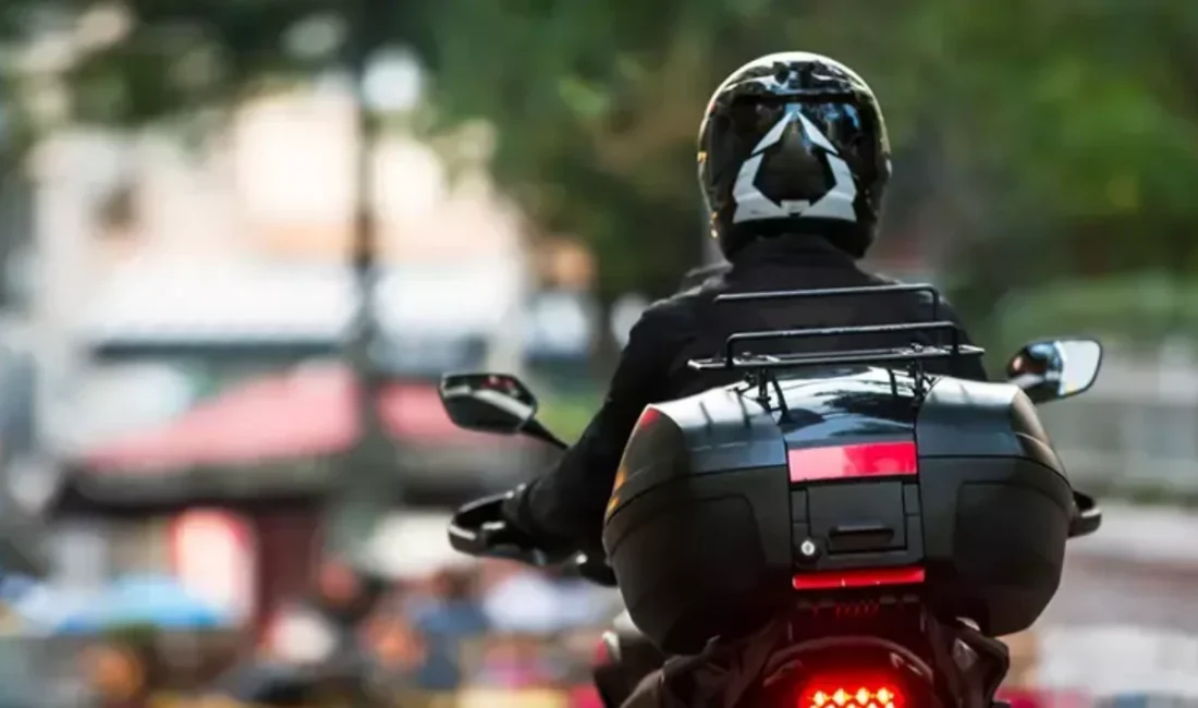 Karayolları Trafik Yönetmeliği’nde yapılan değişiklikle bisiklet, motosiklet ve traktör sürücüleri