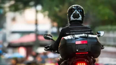 Karayolları Trafik Yönetmeliği’nde yapılan değişiklikle bisiklet, motosiklet ve traktör sürücüleri