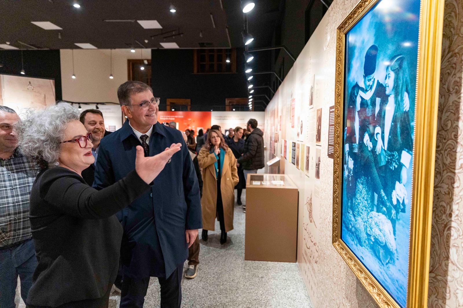 Kayıp arşivler, yangından kurtulan kareler ve gizli koleksiyonlar… Tugay: “İzmir