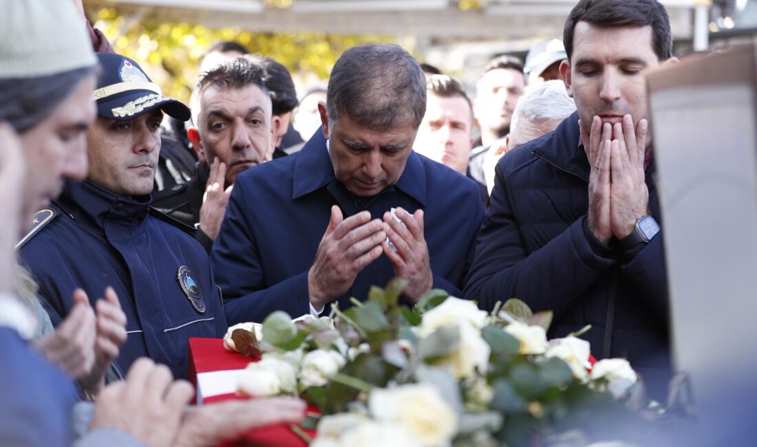 Tedavi gördüğü Manisa Şehir Hastanesi’nde hayatını kaybeden, Manisa’nın ilk kadın