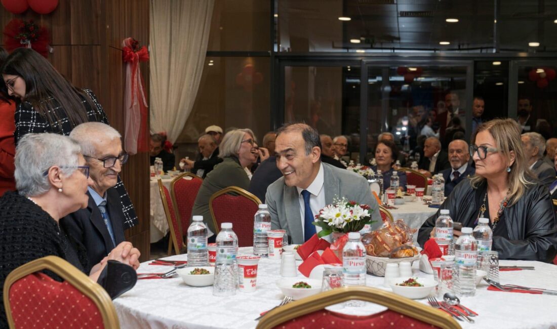 "Yaşlılık bir yalnızlık dönemi değil, hayatın tam içinde olmaktır." Sosyal