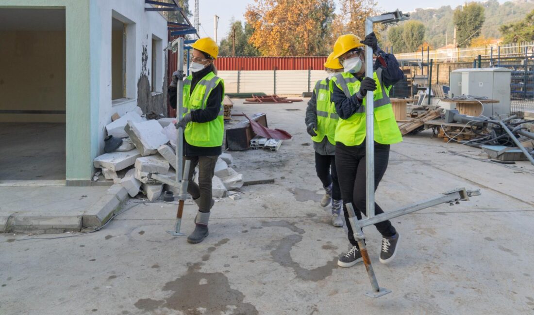 İzmir Büyükşehir Belediye Başkanı Dr. Cemil Tugay’ın liyakat, sosyal adalet,