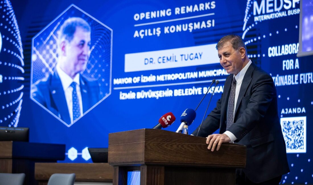 MEDSPARC Uluslararası İş Zirvesi’nde Başkan Tugay, “Kamuda dönüşüm olmadan başarı