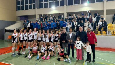 Çiğli Belediyesi Spor Kulübü’nün altyapı voleybol takımları liglerde rüzgar gibi