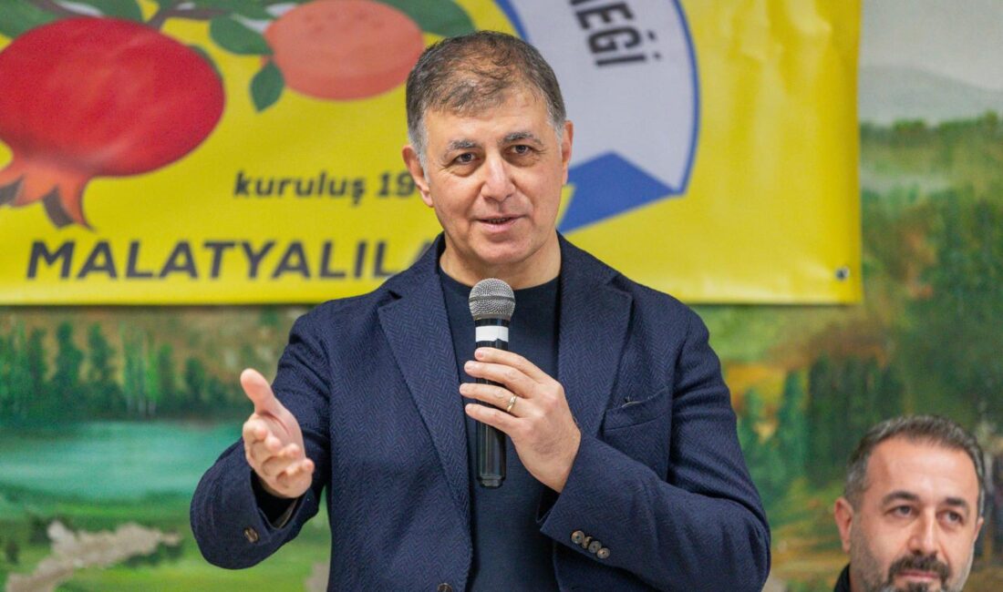 Narlıdere'de düzenlenen Abdal Musa etkinliğinde konuşan Başkan Tugay, günümüzdeki 'yalnızlaşma'