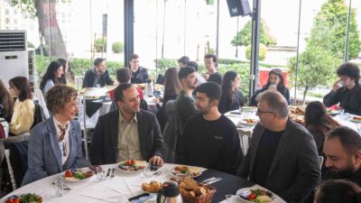 Bornova Belediye Başkanı Ömer Eşki, ÇYDD İzmir Şubesi’ne yeni katılan