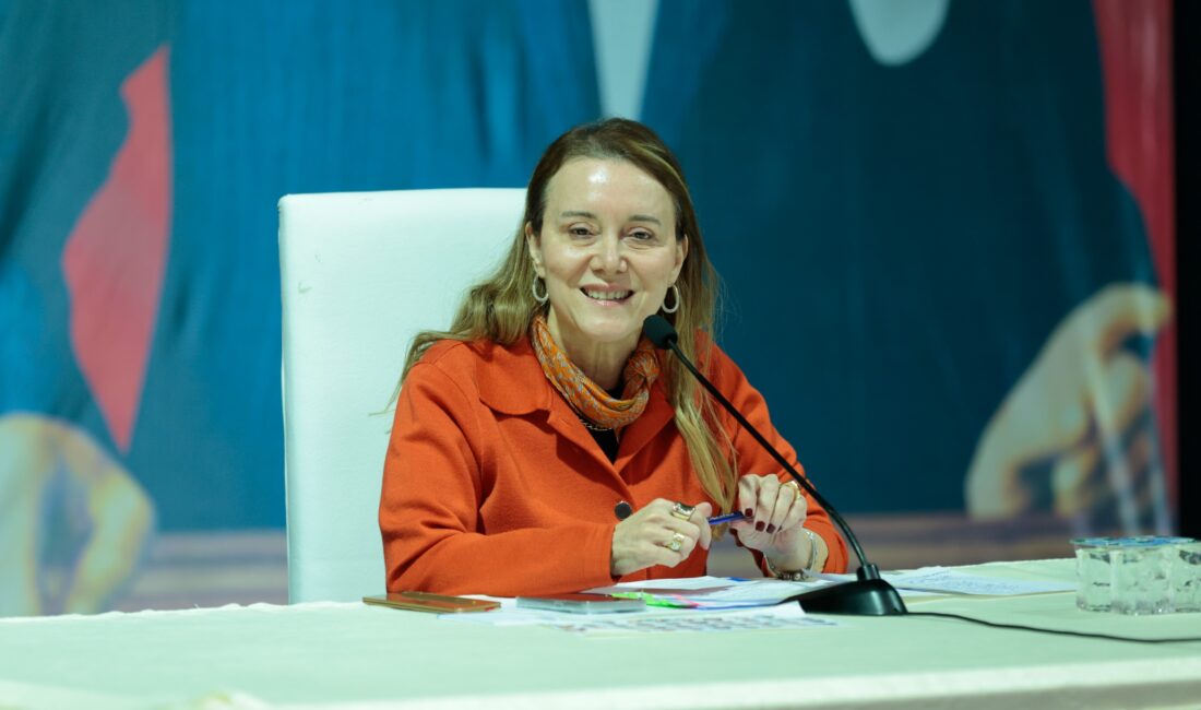 Kentsel dönüşüm planlarının askıya çıktığını belirten Mutlu, “Yollar yeniden tasarlanıyor,