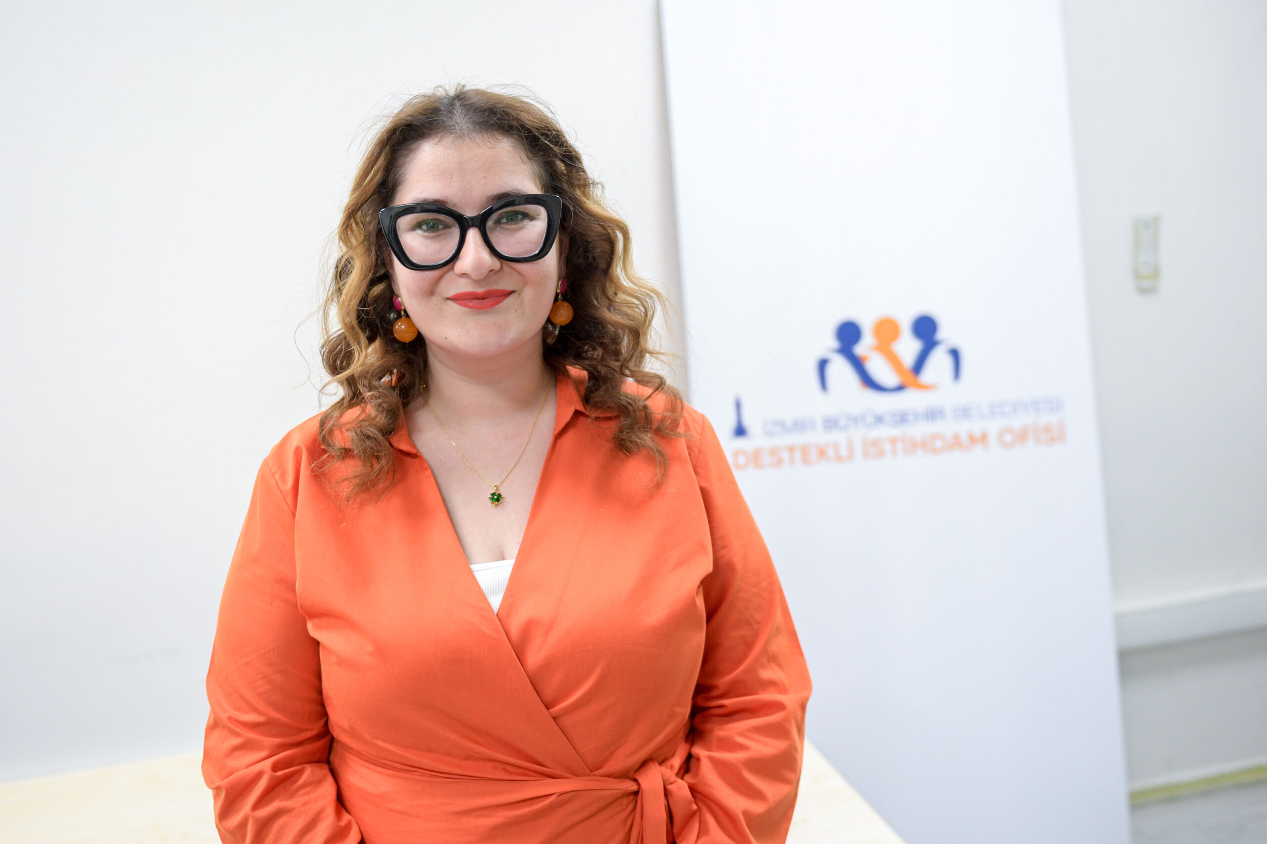 Türkiye’de ilk kez: Engellilere iş koçu desteğiyle istihdam! İzmir’de nasıl işliyor?