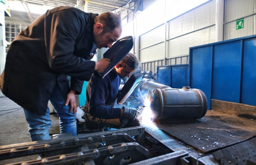 DİSK-AR’ın Asgari Ücret Araştırması 2026’ya göre Türkiye’de asgari ücret istisna