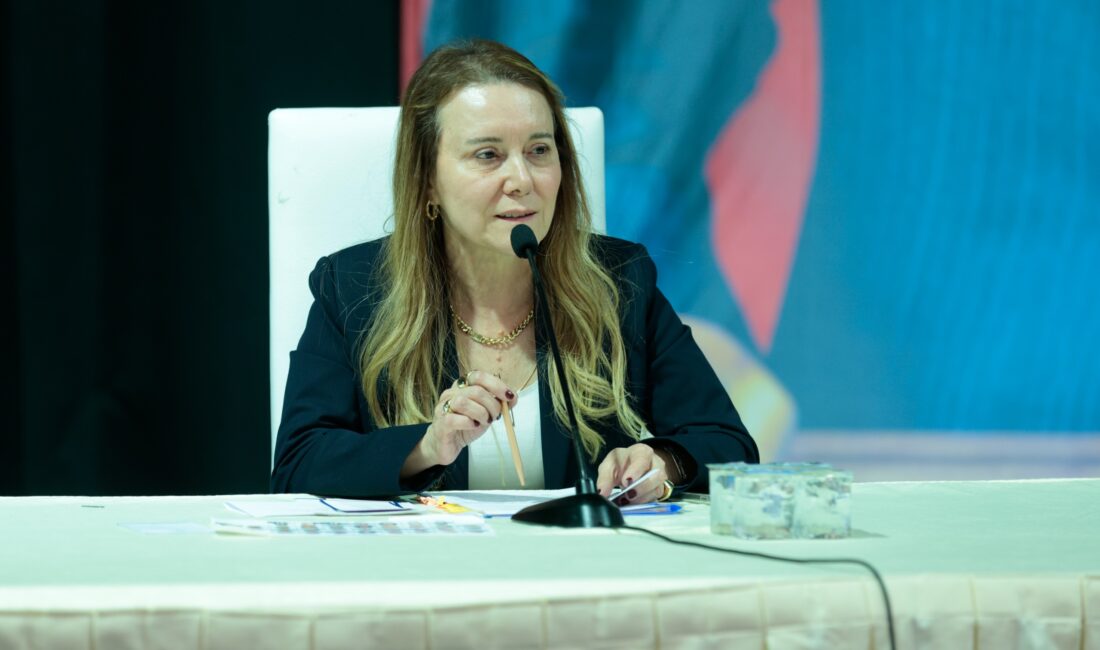 Konak Belediye Meclisi'nin Aralık ayı ilk oturumu Başkan Nilüfer Çınarlı