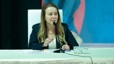 Konak Belediye Meclisi'nin Aralık ayı ilk oturumu Başkan Nilüfer Çınarlı