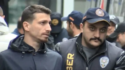 İstanbul Cumhuriyet Başsavcılığı’nın yürüttüğü soruşturma kapsamında tutuklanan Fenerbahçeli futbolcu Mert