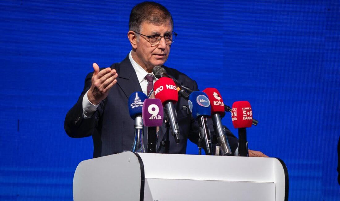 İzmir Büyükşehir Belediye Başkanı Cemil Tugay, 3 milyar TL’lik dev