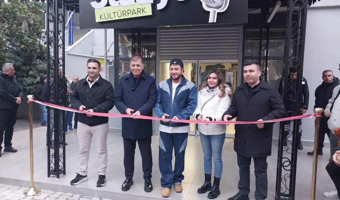 İzmir Büyükşehir Belediyesi, gençlerin müzikal üretimlerini profesyonel ortamda ve ücretsiz