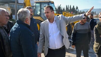 Özellikle düğün sezonunda ve mesai saatlerinde kilitlenen Pınarbaşı trafiği için