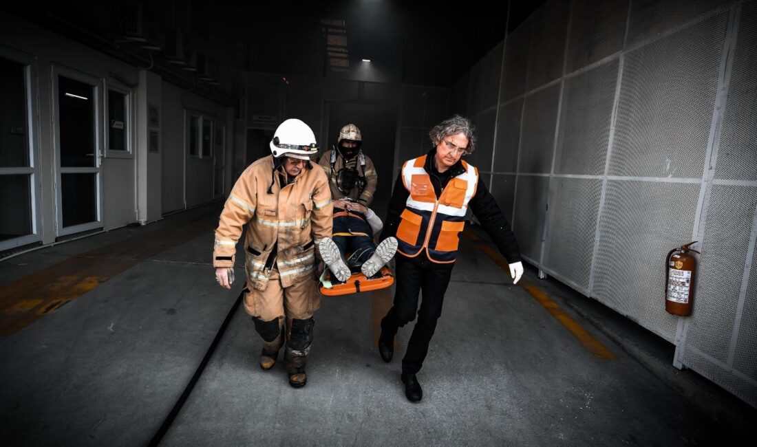 6.1 ve 6.4 büyüklüğündeki deprem senaryolarıyla Buz Sporları Salonu ve