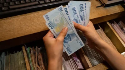 Milyonların gözü kulağı Asgari Ücret Tespit Komisyonu’nun yapacağı üçüncü toplantıya