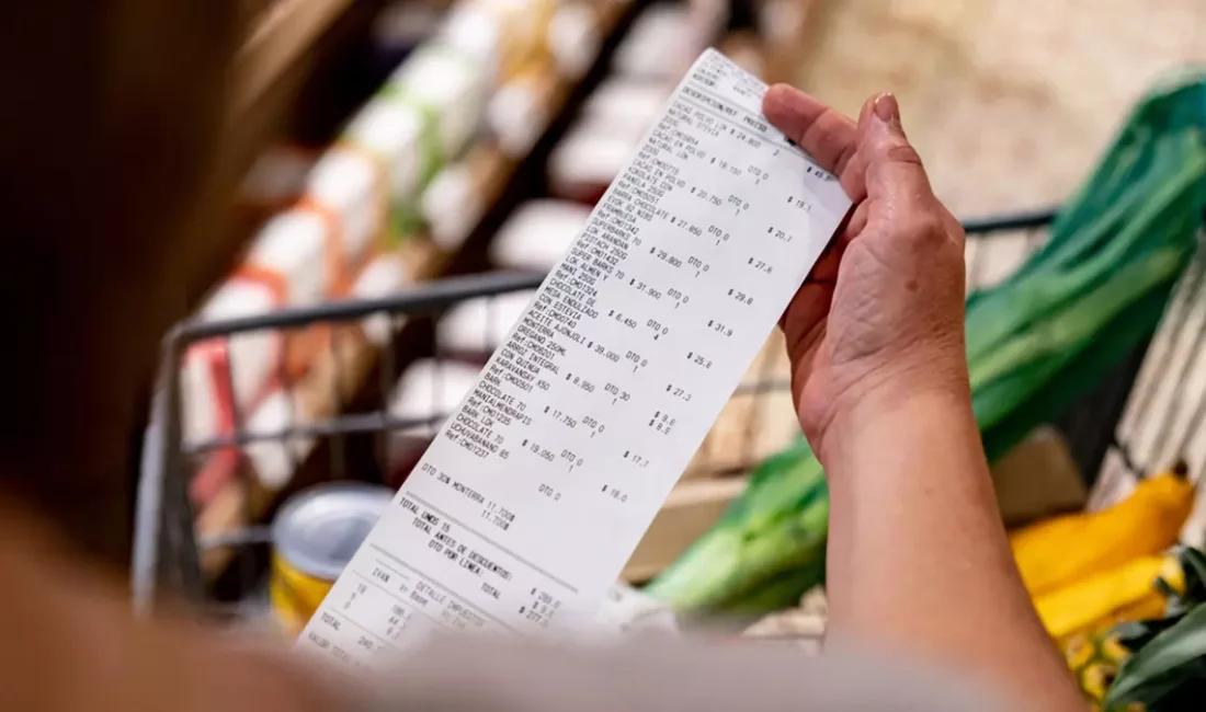 Milyonların beklediği asgari ücret zammı henüz netleşmeden, çarşı pazarda etiketler