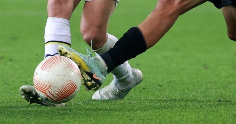 Türkiye Futbol Federasyonu, yeşil sahaları sarsan bahis skandalında soruşturmayı genişletti.