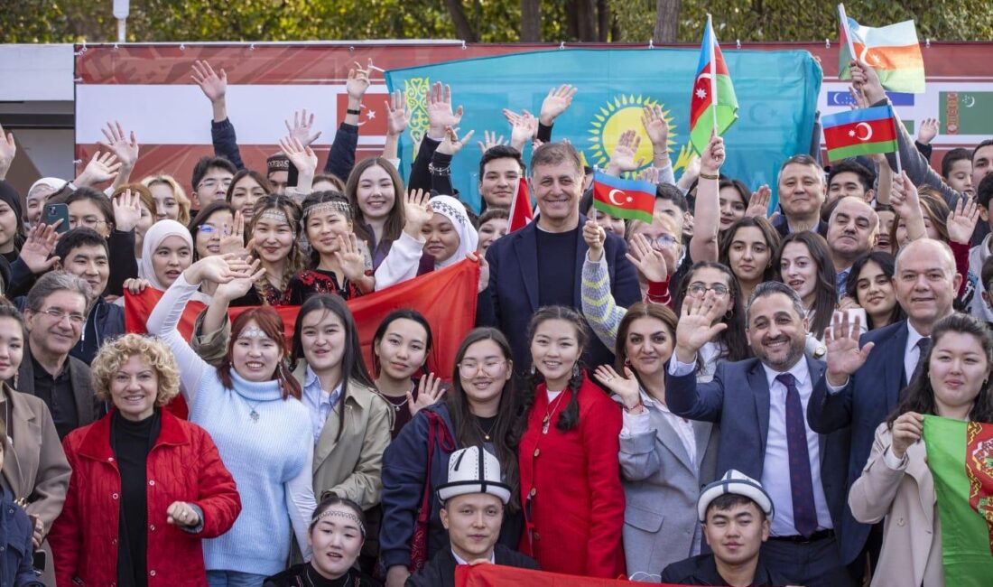 İzmir Büyükşehir Belediye Başkanı Dr. Cemil Tugay, UNESCO tarafından bu