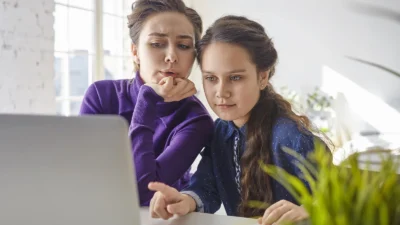 İzmir Büyükşehir Belediyesi, kadınlar için dijital okuryazarlık eğitimi düzenliyor. Meslek