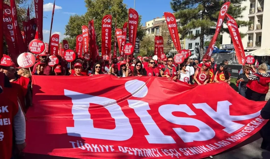 İzmir Büyükşehir Belediyesi ile DİSK Genel-İş Sendikası arasında maaş krizine