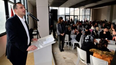 Bornova Belediyesi’nin ekonomik zorluk çeken Bornovalılara destek olmak amacıyla hayata