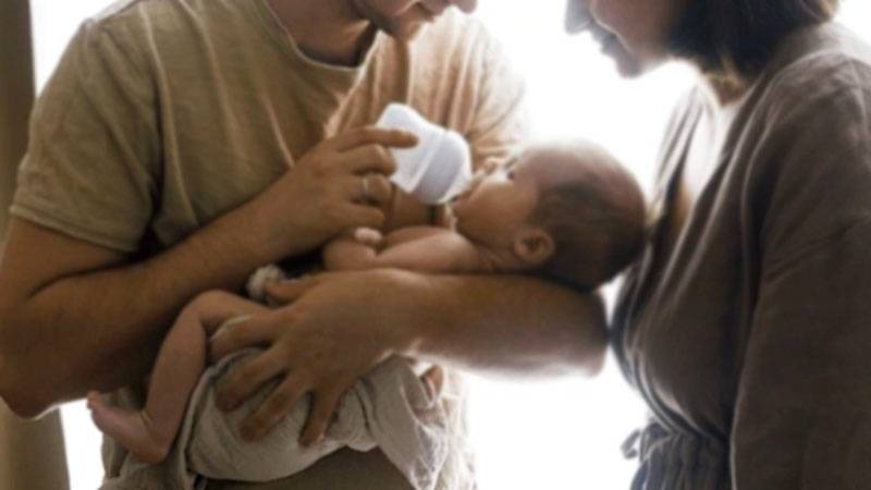 Meclis’e sunulması beklenen yeni düzenlemeyle memur annelerin doğum izni 6,5