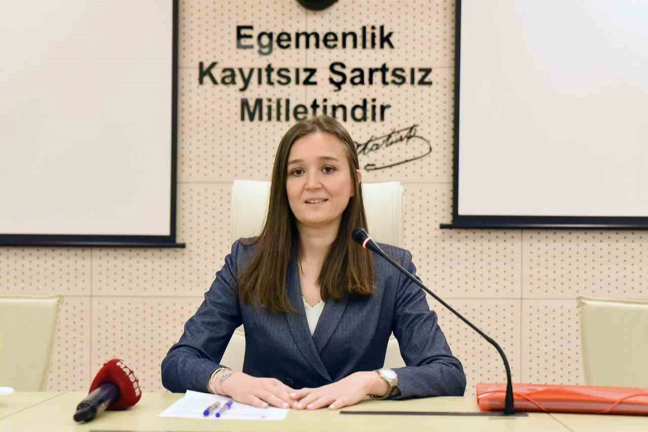 Manisa Şehir Hastanesi hekimlerinin kararıyla acil olarak İzmir’e sevk edilen