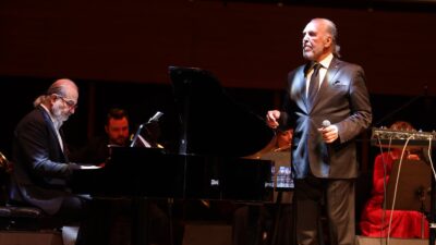 Türkiye'de caz müziğin başarılı isimlerinden Fatih Erkoç, Ahmed Adnan Saygun